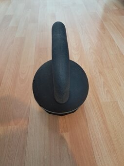 Kettlebell 24 kg – Corength (Decathlon), výborný stav - 4