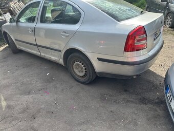 Škoda Octavia 2 díly - 4