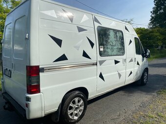 Peugeot Boxer 2.8 6 míst - 4