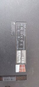 Asus R556L + příslušenství - 4