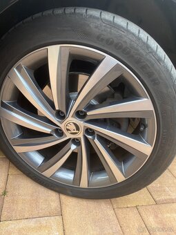 Kola Škoda Superb 3 letní pneu - 4