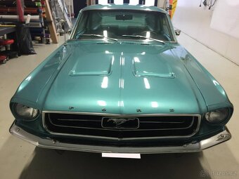 Ford Mustang Fastback 4.7 V8 SelectShift z roku 1967 - 4