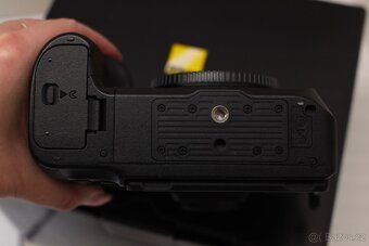 Tělo Nikon Z8 - stav nového - 4