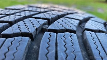 Bridgestone BLIZZAK 6 - 205/60 r16 zimní - 4