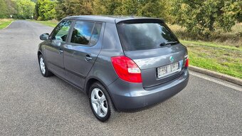 Škoda Fabia II 1.2 TSi 63Kw 2011 2. MAJITEL - 4