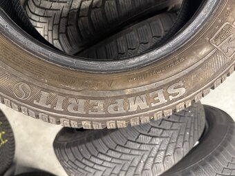 prodám zimní 235/55/18 Continental a Nokian - 4
