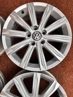 5x112 R17 VW Touran 1T5 originál alu disky - ET 52 - 4