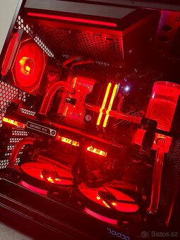 BRUTÁLNÍ HERNÍ PC R9 7950X/32GB RAM/RTX 4090/1.5TB SSD - 4