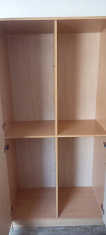 Pevná kvalitní skříň - 4