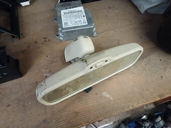 Zbytek dílů na Audi a5 coupe 3.0 tdi - 4