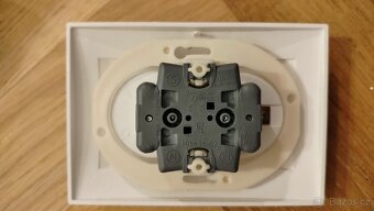 Zásuvka dvojnásobná - 4