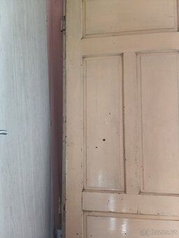 Prodám dřevěné dveře 2 ks - 4