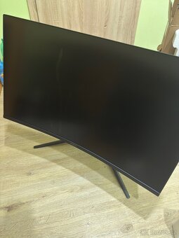 Monitor MSI 32" - 4