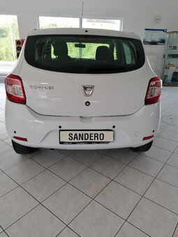 SANDERO II - 4