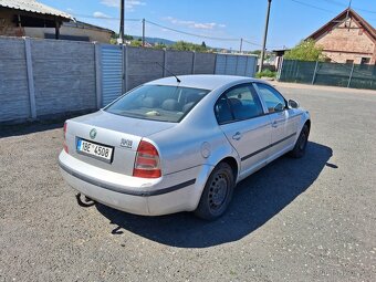 Škoda Superb - 4