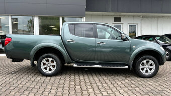 2.5DI-D  Double Cab Intense  4x4 - 4