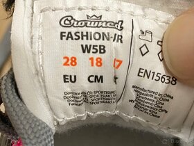 Dívčí brusle Crowned Fashion 28 - 4