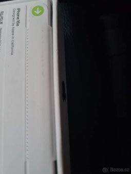 Apple iPhone 16e 128GB Black - 4