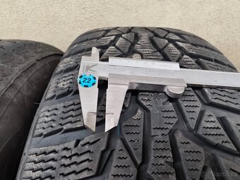 Zimní Nokian WR D4 195/65 R15 - 4