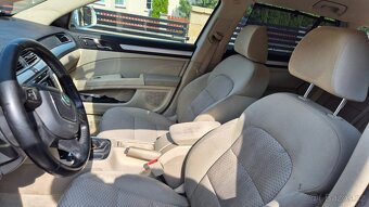 Škoda Superb 2.0 TDI (125 kW), 2011 - 4