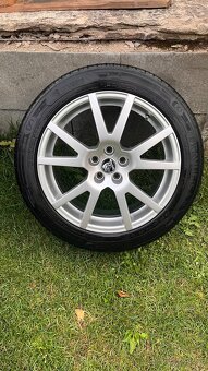 Škoda Spider R17 5X100 + Barum Bravuris 215/50 R 17 Y Xl - 4