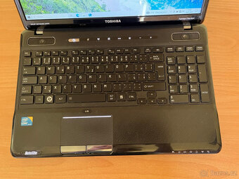 Toshiba Satellite A660 - 4