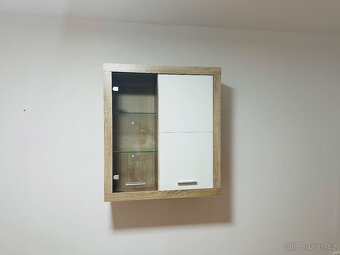 Závěsná skříňka - 4