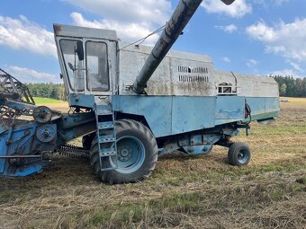 Prodám kombajn e512 - 4