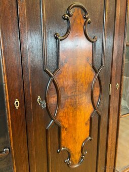 PRODÁM NOVĚ PROFI ZREKONSTRUOVANOU KNIHOVNU - 4