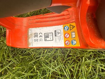 HUSQVARNA 130 - 4