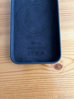 Silikonový kryt iPhone 13 Mini s Magsafe - 4