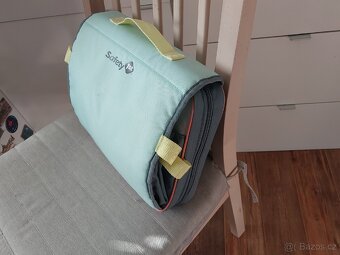 Cestovní skládací krmící židlička - 4