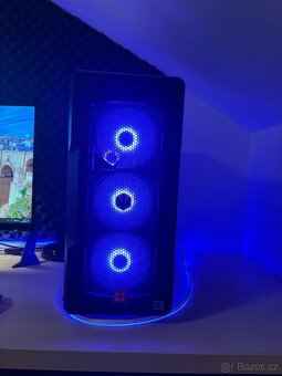 Herní PC s Monitorem - 4