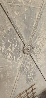 Prodám staré plechové dveře s rámem - 4