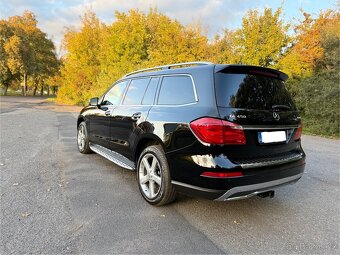 Mercedes Benz GL - 4