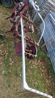 Obraceč sena TON - 4