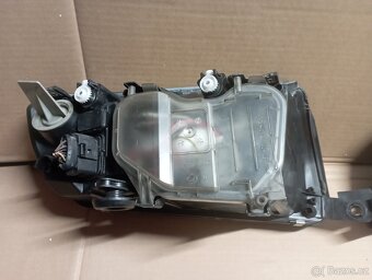 Škoda Fabia 1 přední světla - 4