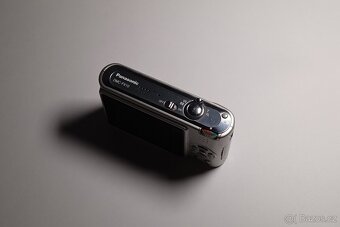 Panasonic Lumix DMC-FX10 - 4