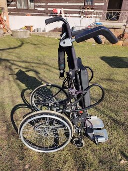 Invalidní mechanický stavěcí vozík - 4