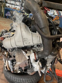 Motor VW Crafter 2,5 tdi 100kw - 4