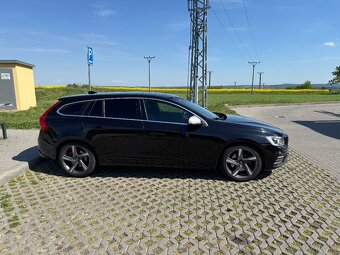 Volvo V60 D5 165 kW R-design - 4