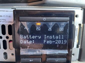 UPS APC SMT2200 - 4