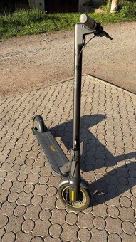 Elektrokoloběžka Ninebot KickScooter Max G30 - 4