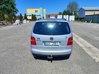 Volkswagen Touran 2.0 CNG - 4