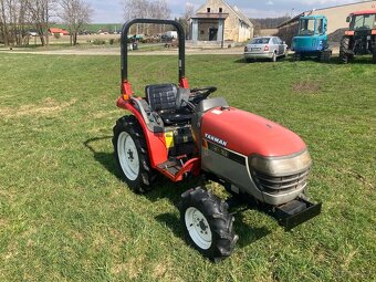 JAPONSKÝ MALOTRAKTOR YANMAR AF16 4X4 - 4