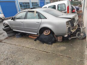 Audi A8D3 - 4