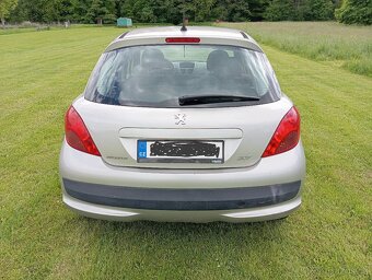 Peugeot 207 - 4
