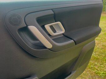 Škoda Roomster 1.4 2009 - 4