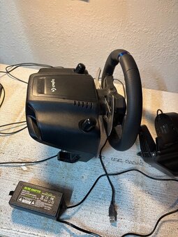 Logitech G29 volant s pedaly a radici pakou - 4