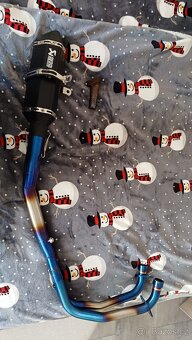 Nerezový výfuk na mt-03 plus fake koncovka akrapovič - 4